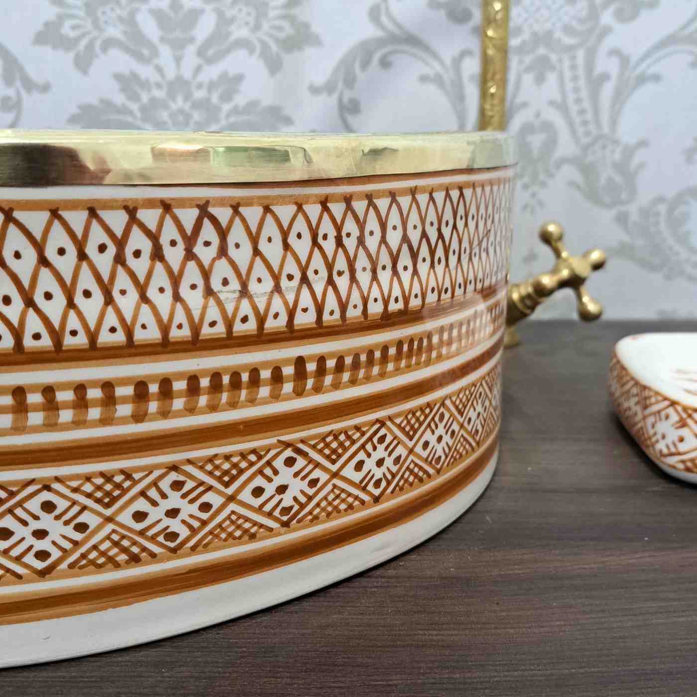 Vasque marocain à motif floral bleu avec rebord en laiton - lavabo à poser pour salle de bain 