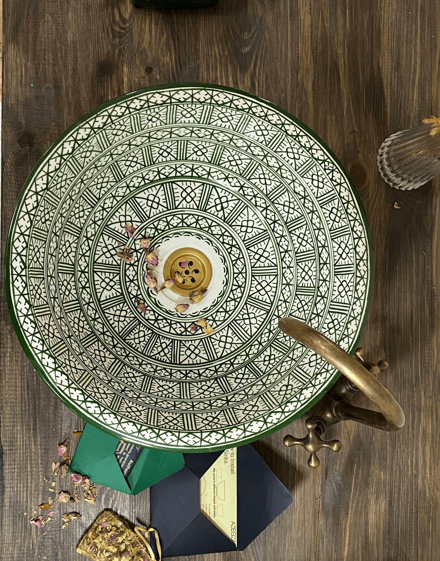 green_Vessel_Sink_-_Centerpiece_For_Your_Bathroom_Vanity_1